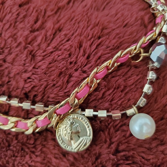 Faux Pearl Multi-Layered Eiffel Tower Bracelet - Picture 3 of 4